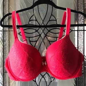 VS bra size 40DD